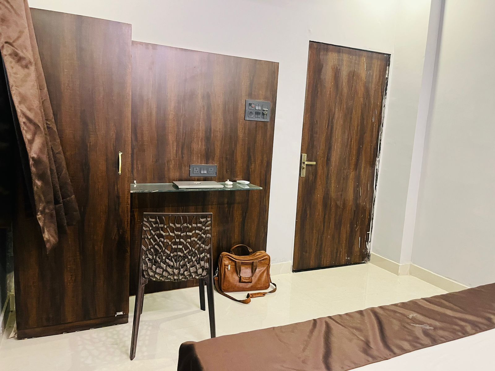 Hotel Manak Inn