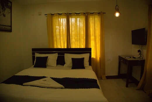Hotel Aidan Residency Edappally