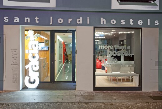 Sant Jordi Hostels Gracia