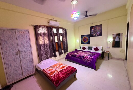 Paradise Homestays