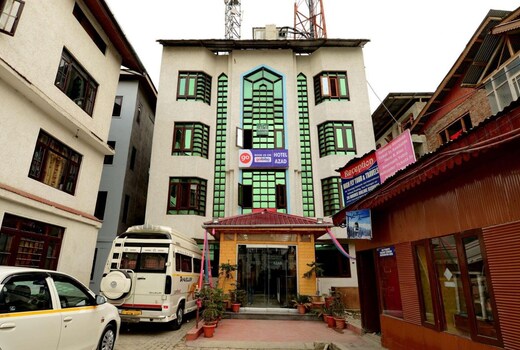 Hotel azad