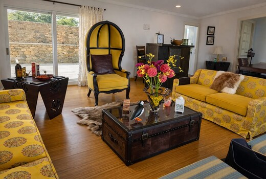Vistara Lux Pvt room in Ranikhet w Valley View s