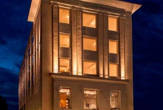 Lemon Tree Hotel Lucknow Airport