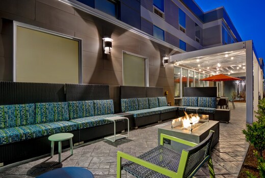 Home2 Suites by Hilton Williston Burlington