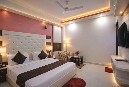 Hotel Renox by Star Inn Near Delhi Airport
