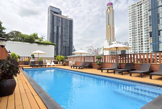 True Siam Rangnam Hotel