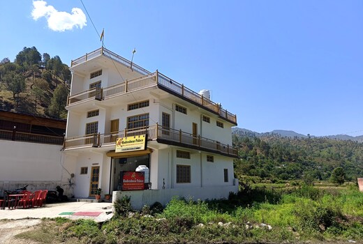 Shri rudreshwar palace