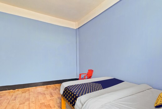 Hotel O J P Guest House
