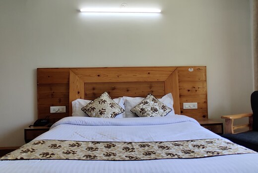 Hill Partridge | Rooms in a Cottage