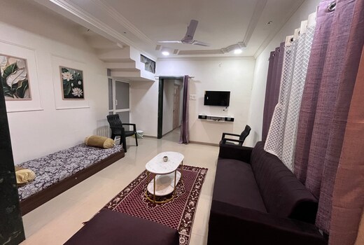 Nadhbrahma Ground Floor Goda Ghat Kumbh mela