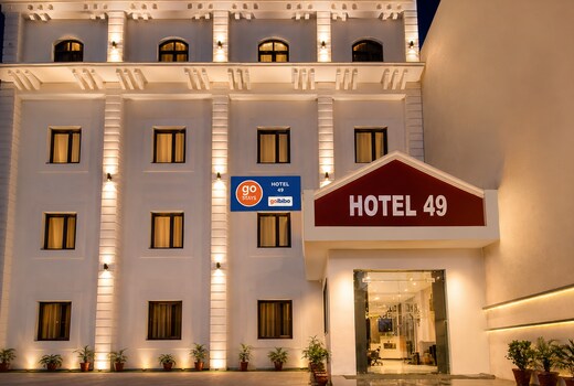 Hotel 49