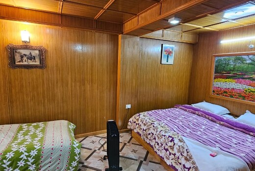 DOLMA KHANGSAR GUEST HOUSE