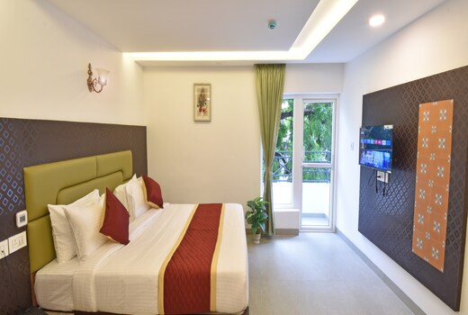 AKG Hotel