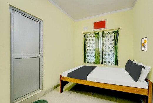Hotel O Gurukripa Inn & Banquet Hall
