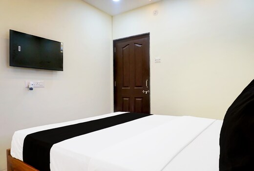 Hotel O Jaihind Building