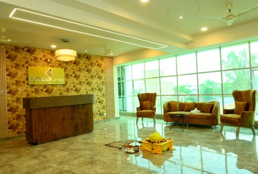 Krishna Greens Hotels