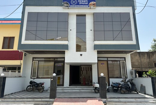 Dream inn hotel