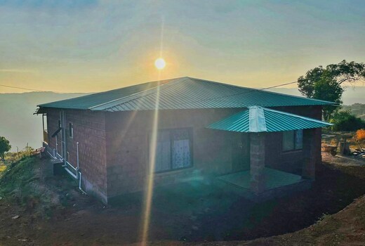 JB's Farm House, Valley View Mahabaleshwar
