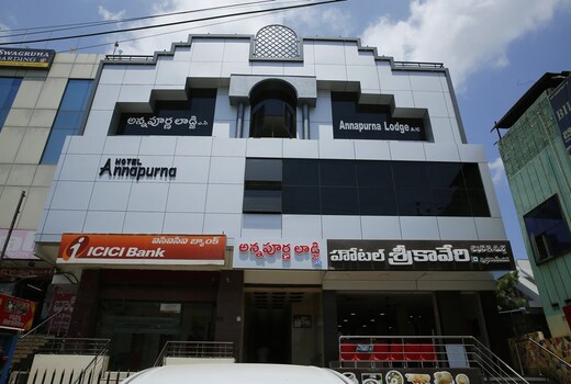 Annapurna Lodge Guntur