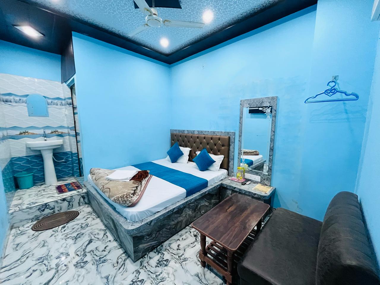 HOTEL LAXMI PALACE