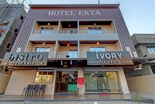 Ivory Suites