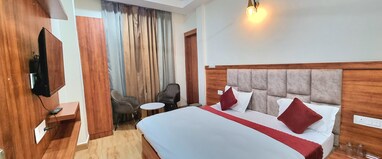 Hotel Om Devine Near Prem Mandir, Vrindavan