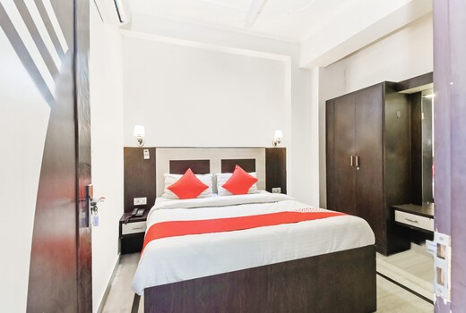 Hotel O Luv Inn