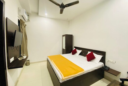 HOTEL STAR