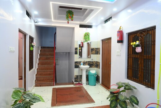 Ganpati Shri P. Guest House