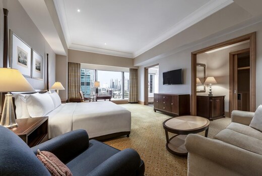 The Ritz-Carlton Jakarta, Mega Kuningan