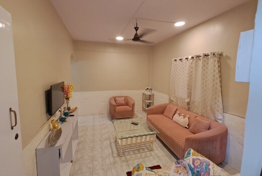 Basanti Villa - Near Hiranandani Estate and Meadows