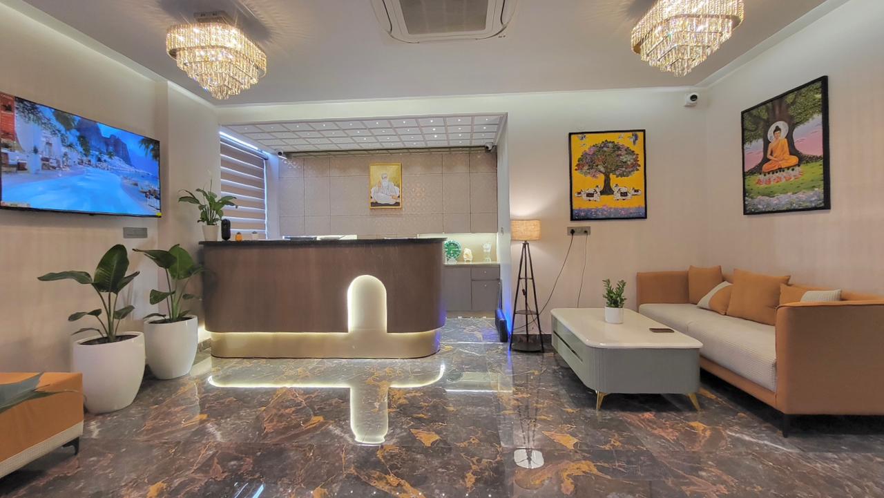 HOTEL MERIDIAN