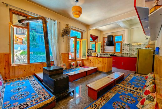 Tra Private 2BHK Fully Furnished Apartment in Manali