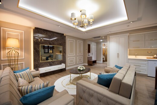 Elysium Green Suites Hotel
