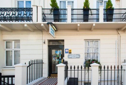 Dover Hotel London