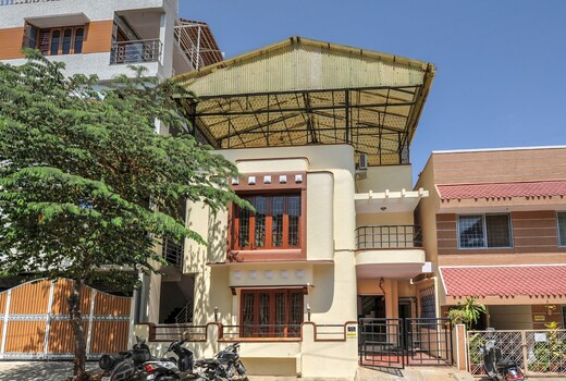 Cozy Stay Hostel