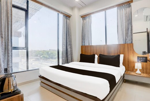 Hotel Delight Inn Surat