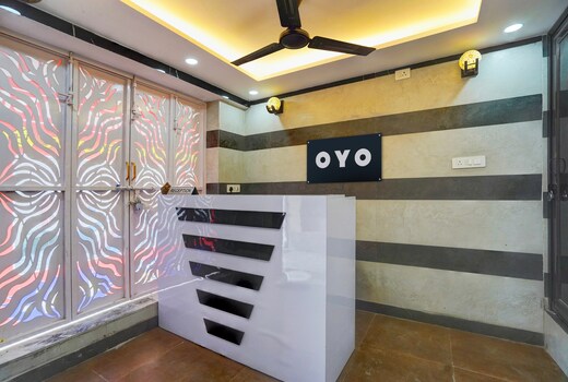 Hotel O City Palace