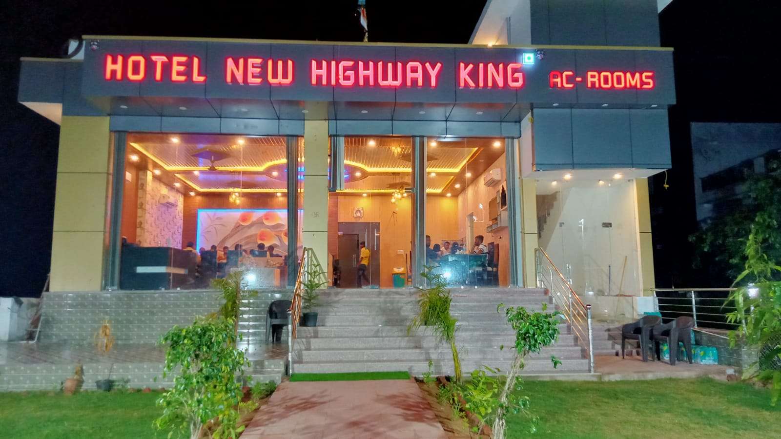Hotel New Highway King