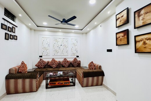 Nandishwar Homestays