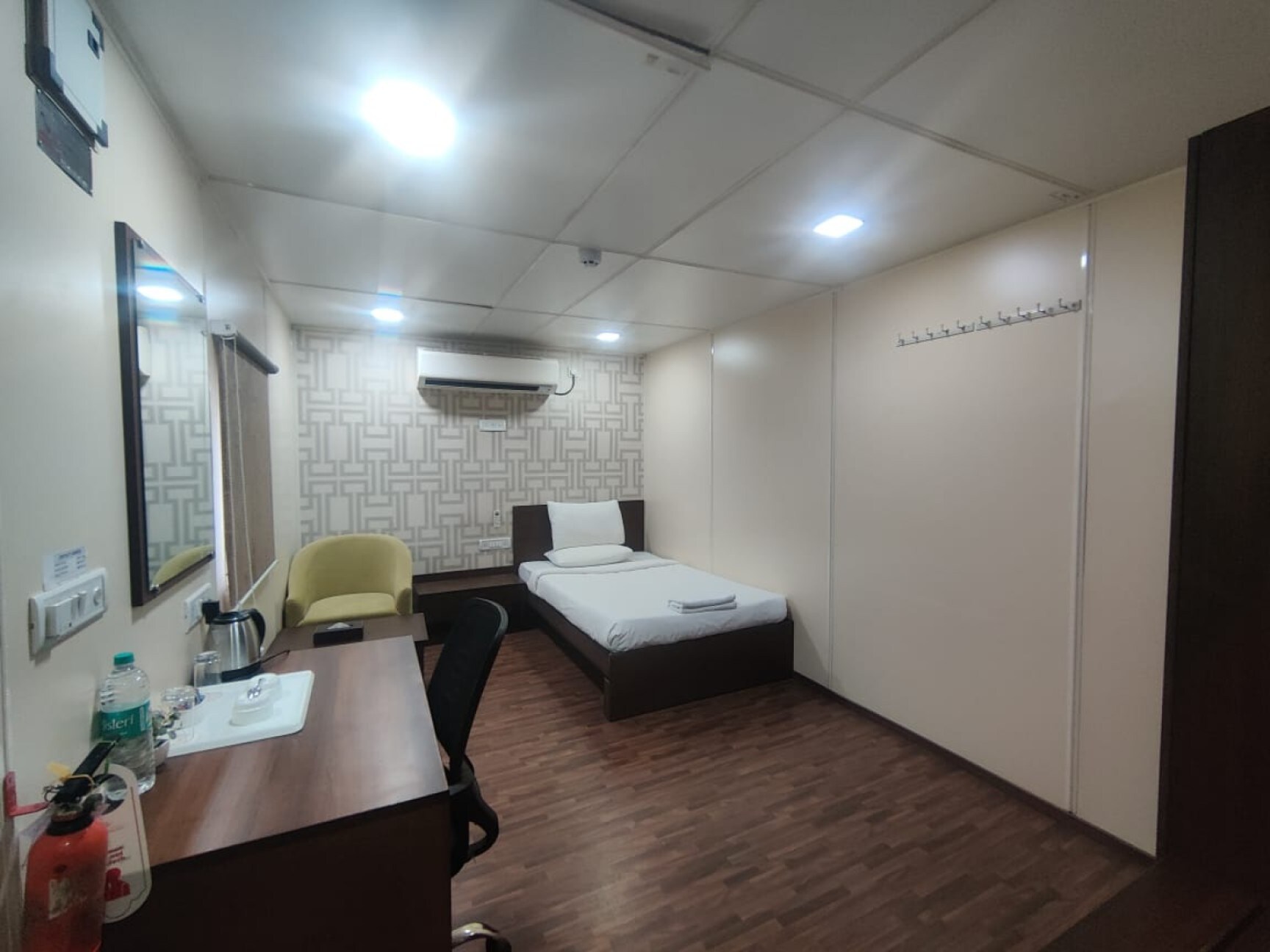 Hotel Kailash Empire (Refinery Road Pachapara)
