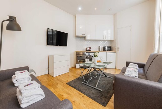 Lovely studio near Eiffel Tower