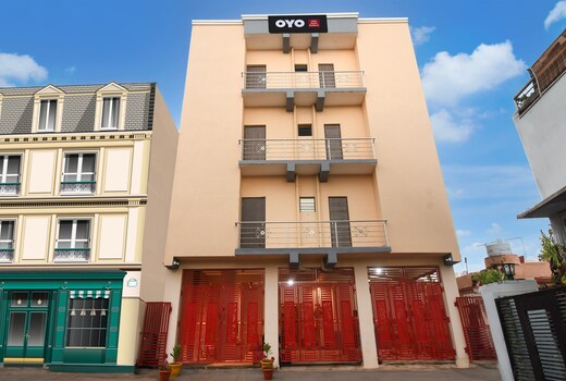 Super Hotel O Airport Residency