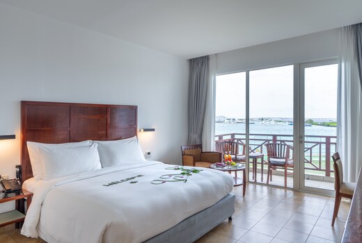 Hulhule Island Hotel Maldives