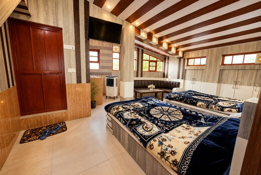 Jaan Hotel and Restaurant