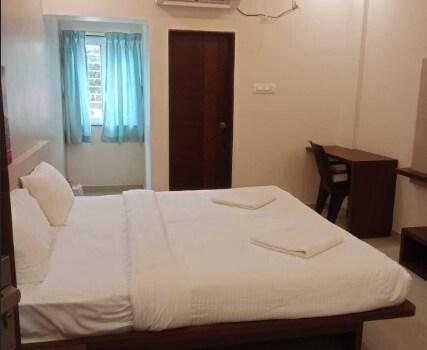 HOTEL LAXMI 2