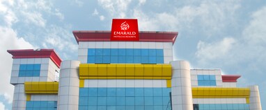 Emarald Plaza Inn