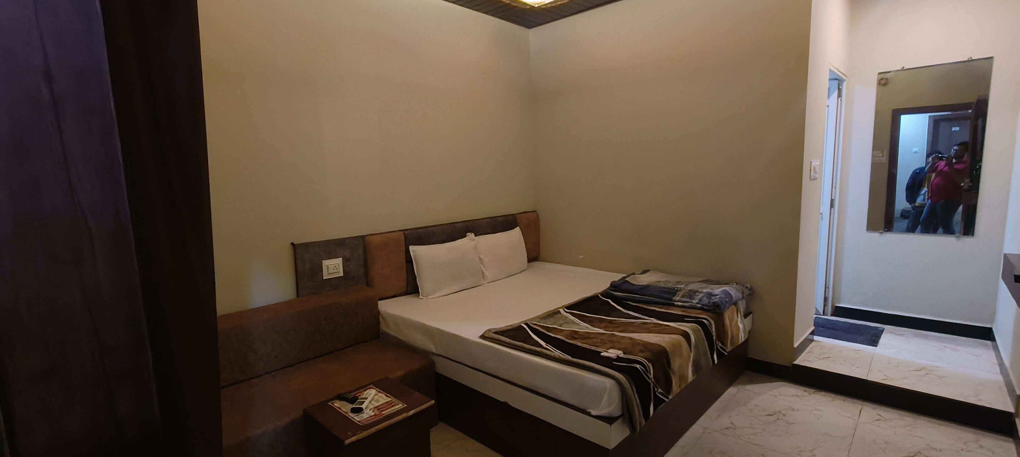HOTEL SHREE DATTADHAM PALACE