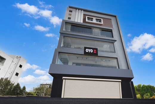 Hotel O SSR Grand