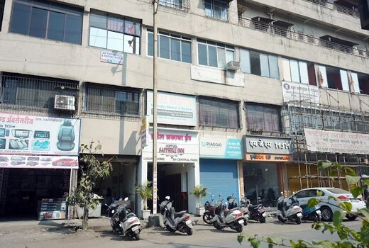 Hotel Sapphire Inn Central Park Kalyan, 2 km from Kalyan Railway Station